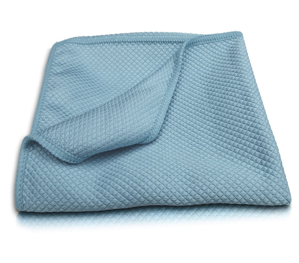 This Waffle Weave microfiber towel works miracles on cars